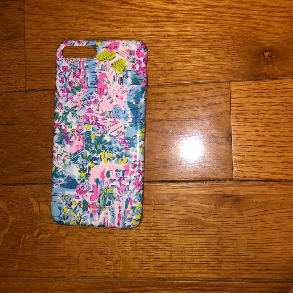 Lilly Pulitzer IPhone 8 Plus case 🌸